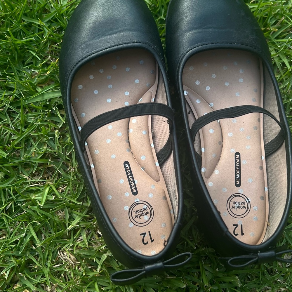 Wonder Nation Black Kids Shoes